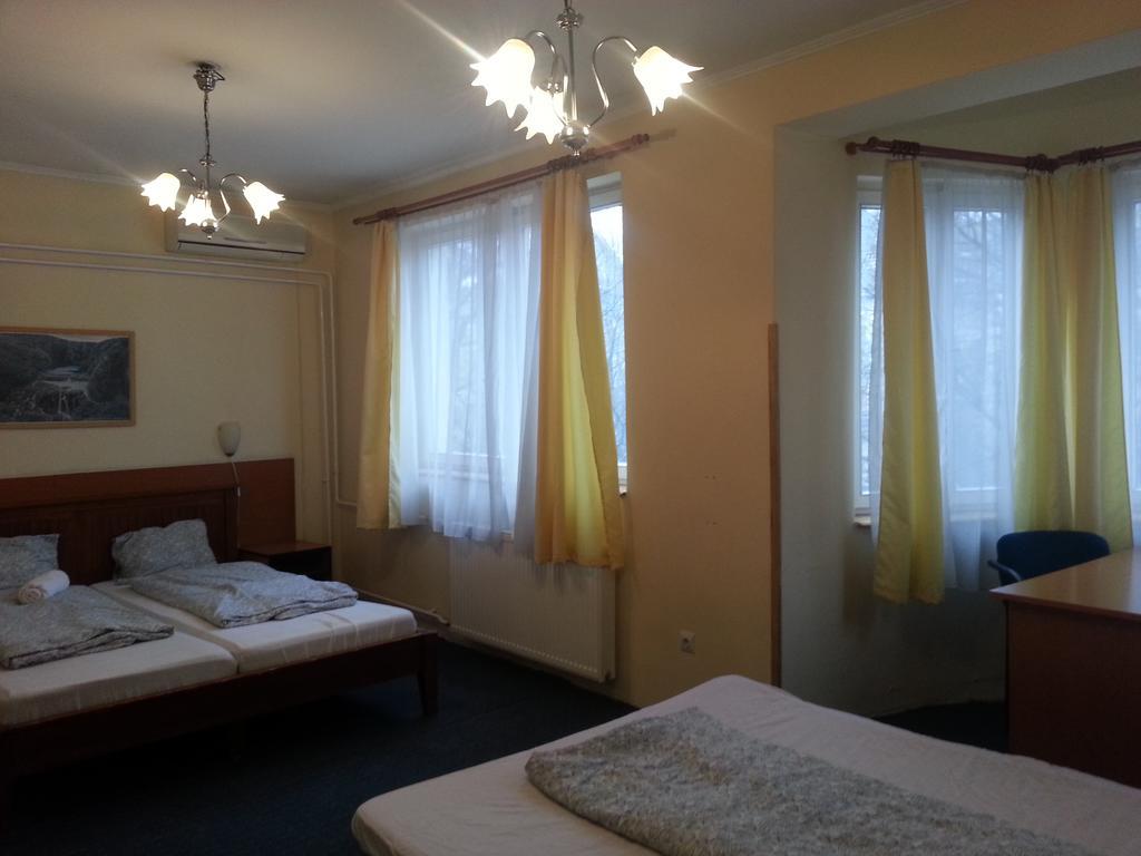 Carmen Pension Budapest Bilik gambar