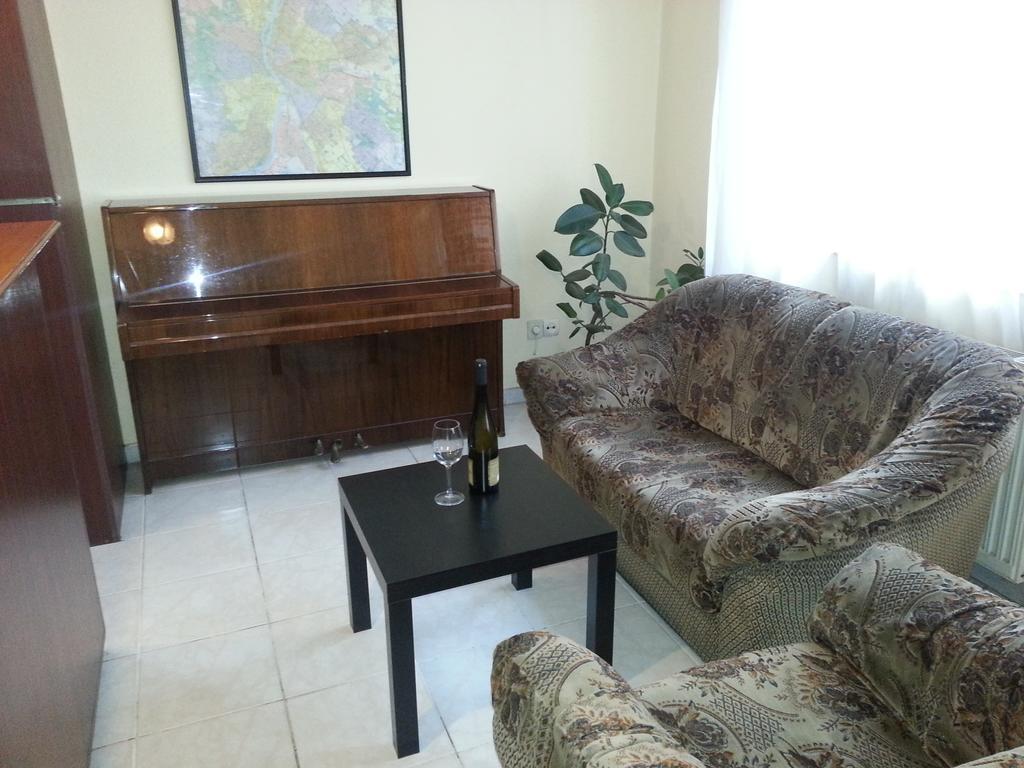 Carmen Pension Budapest Luaran gambar