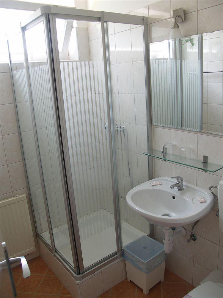 Carmen Pension Budapest Luaran gambar